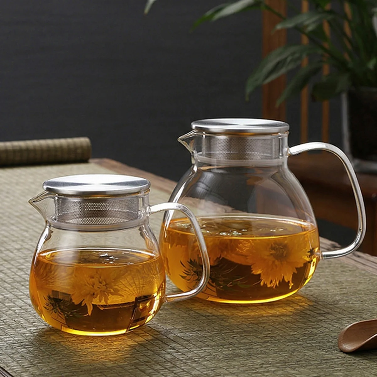 Minimalist Glass Water Carafe, catalog model SH1037